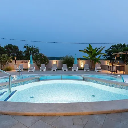 Filton 別荘 Vranje Selo